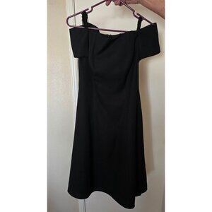 Cachet off-the-shoulder Black Cocktail Dress